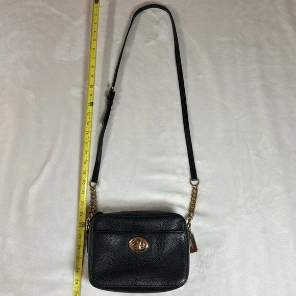 Coach Turn Lock Black Pebbled Leather Crossbody Shoulder Camera Bag - Picture 15 of 17
